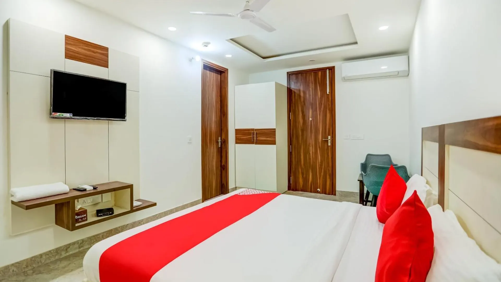 Hotel Flagship Happy Inn Delhi